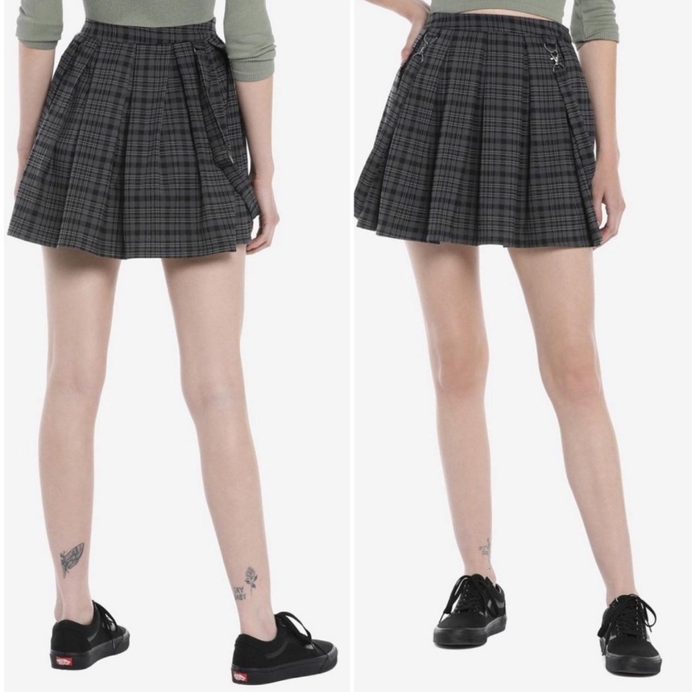 Hot Topic Black & Gray Plaid Pleated Suspender Mini Skirt Goth Academia Small